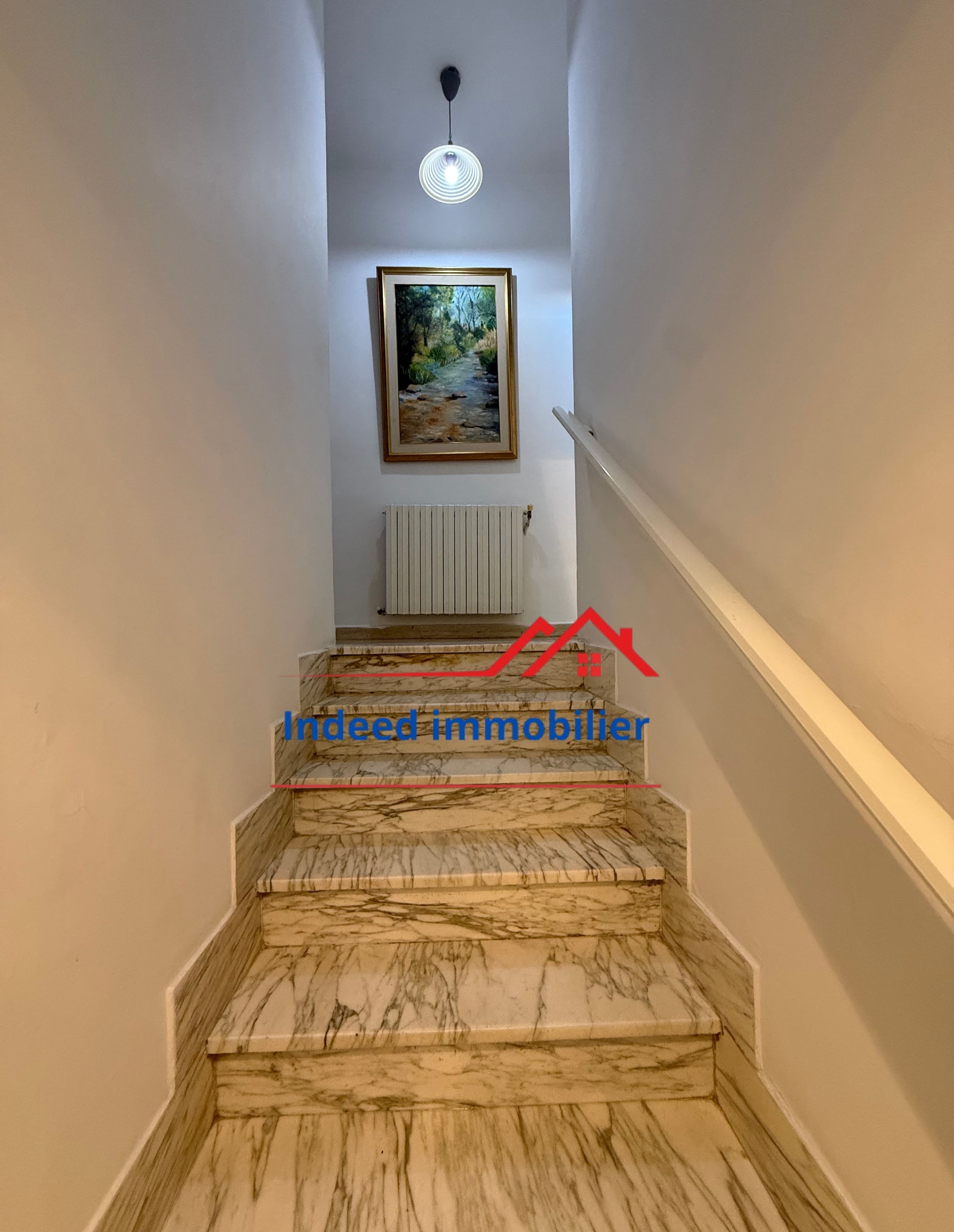 Superbe duplex à Menzah 6 (UV4)
