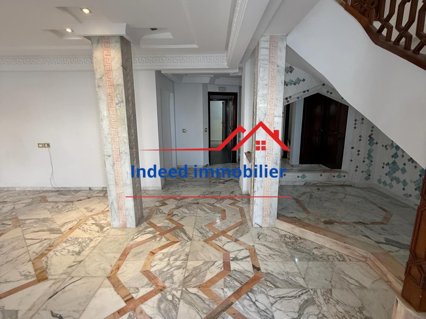 À VENDRE – VILLA DE PRESTIGE R+2